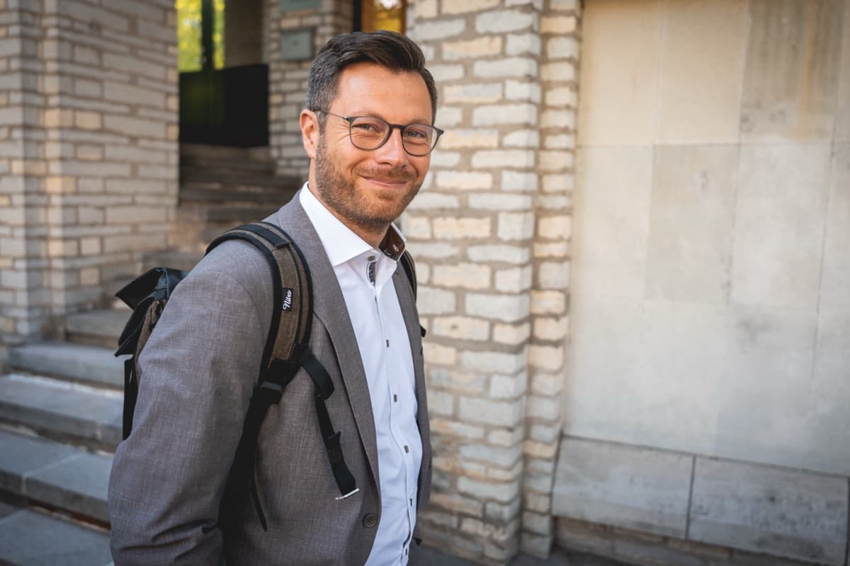 Landtagsabgeordneter 3